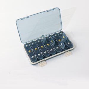 PILL ORGANIZER 1 Week Sealed Pill Box 21 Compartments 28 Compartments